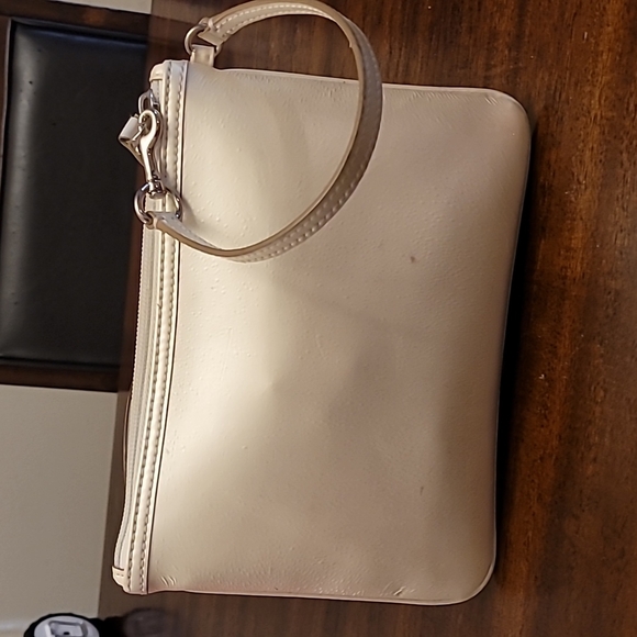 COACH wristlet Coach wristlet Coach wristlet Coach wristlet Coach wristl… - Picture 9 of 16